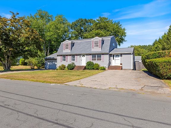 5th image of 76 Talmuth Ave