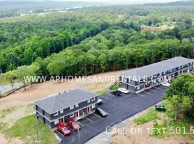 9 Ridge Ln