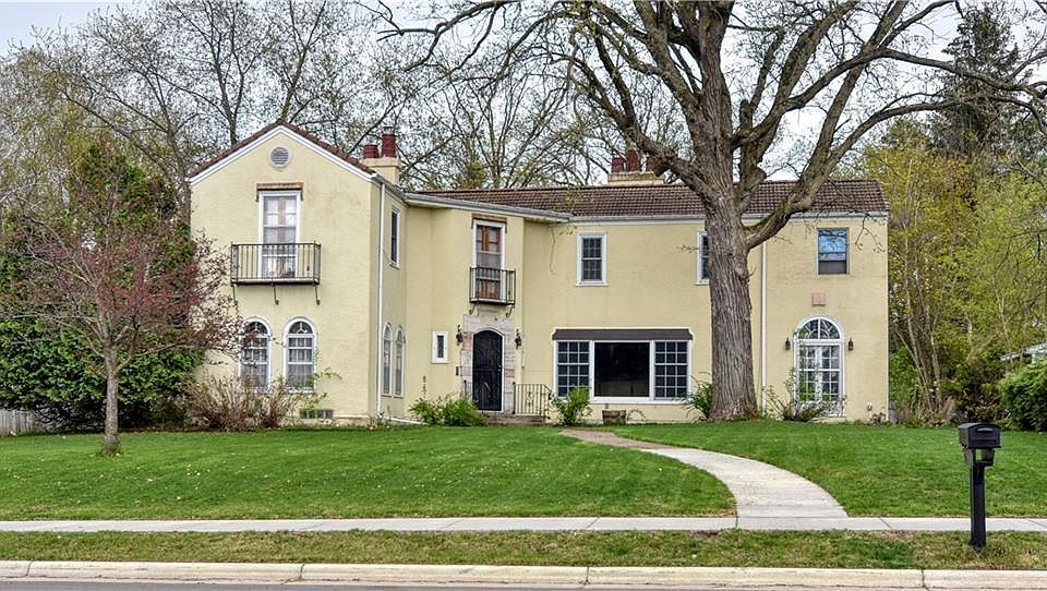 828 East Lasalle Avenue, Barron, WI 54812 Zillow