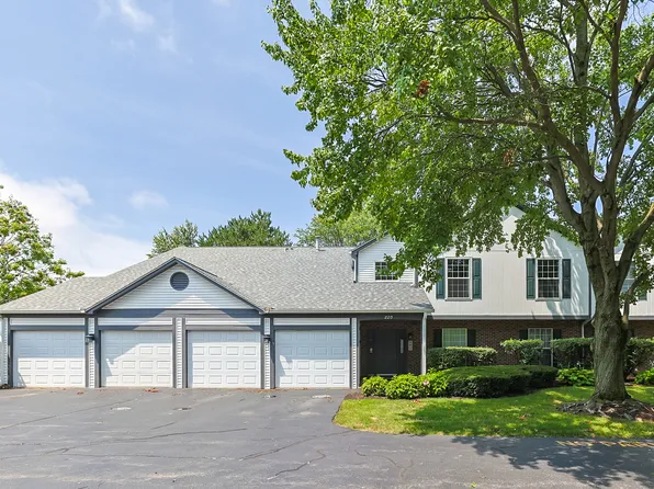 220 Hampshire Ct Unit 101A, Naperville, IL 60565