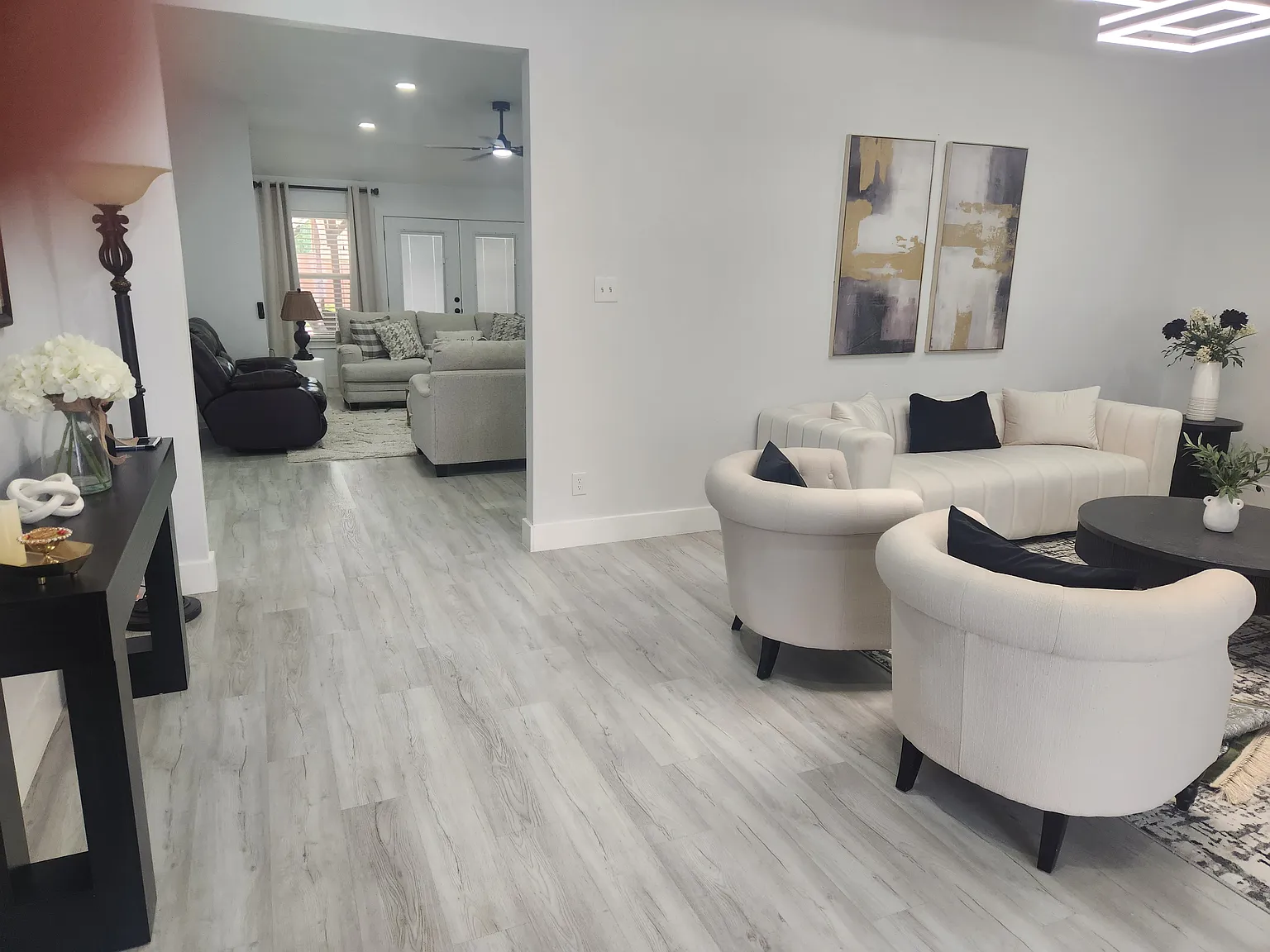 3 bed, 2250 sqft, $2,795 — Photo 2
