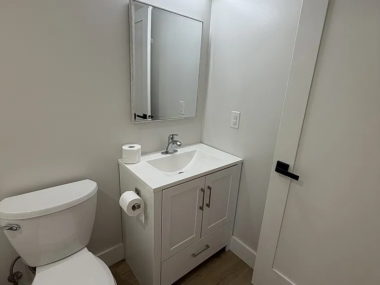 56 Olive Cres — Photo 9
