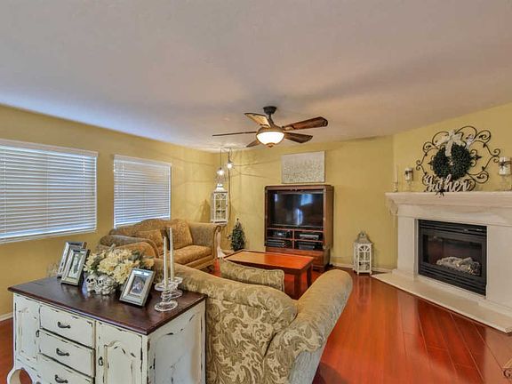 5th image of 10716 Grand Prairie Dr
