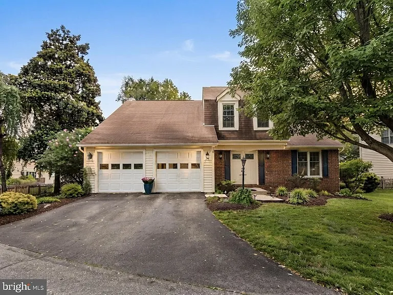 5 Hunters Ct — Photo 1