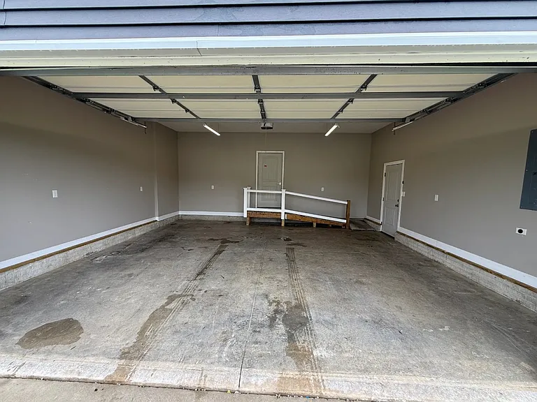 651 N Private Rd W #180 — Photo 16