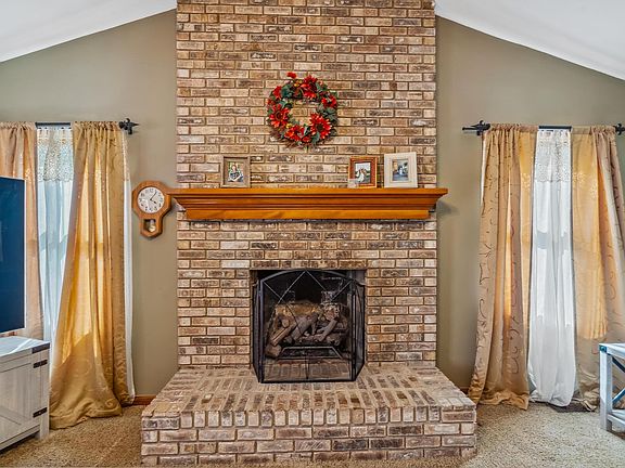 5th image of 4893 Applecross Dr