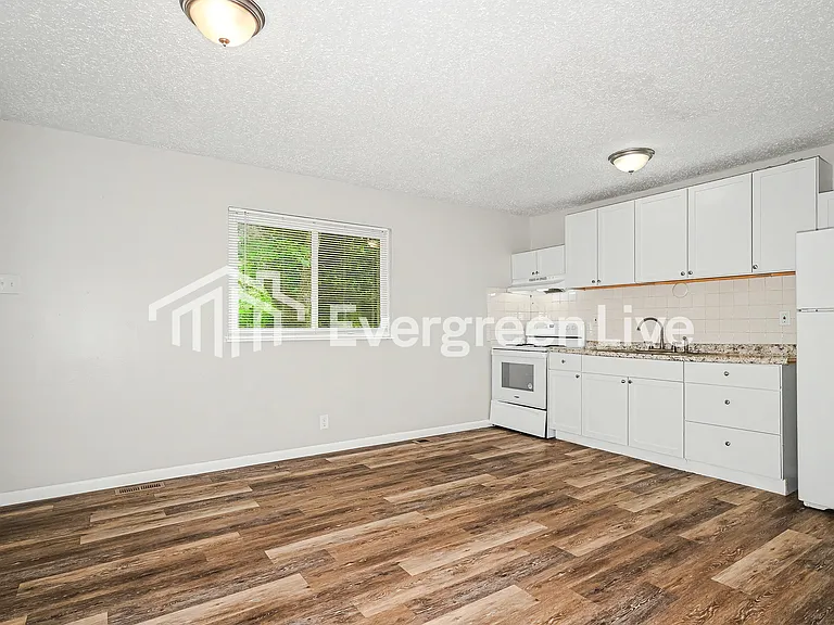 2172 Millvalley Dr — Photo 5