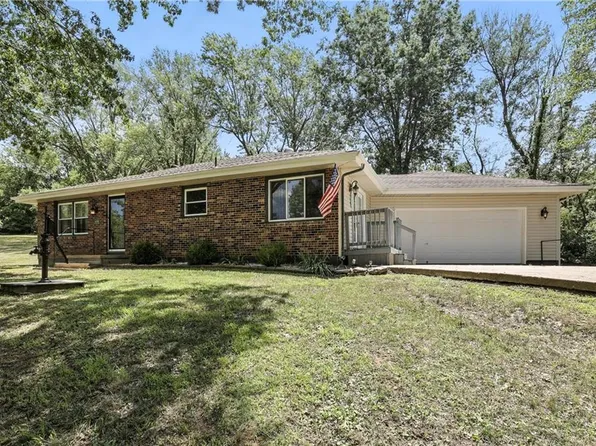 31785 Outlook Dr, Excelsior Springs, MO 64024