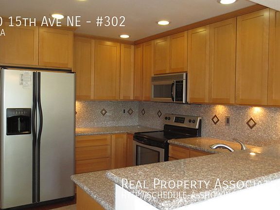 4th image of 18210 15th Ave NE #302