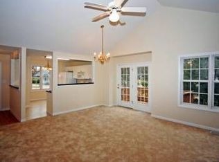 1826 Atterbury Ln, Durham, NC 27712