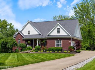 3817 Carriage Hill Dr, Crestwood, KY 40014
