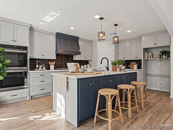 3rd image of 3610 S 12th Pl S