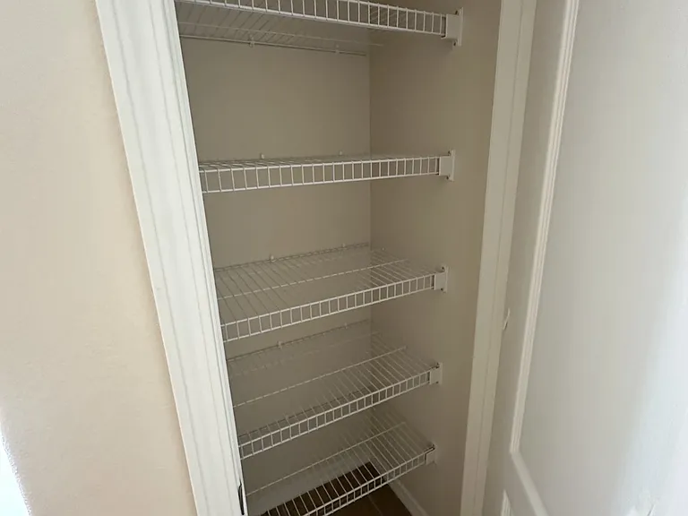 10809 Fort Point Ln NE — Photo 16
