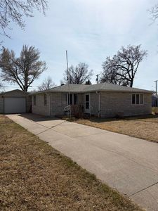 1210 University St, Hastings, NE, 68901