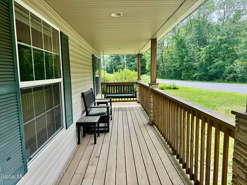 3rd image of 371 Angel Road