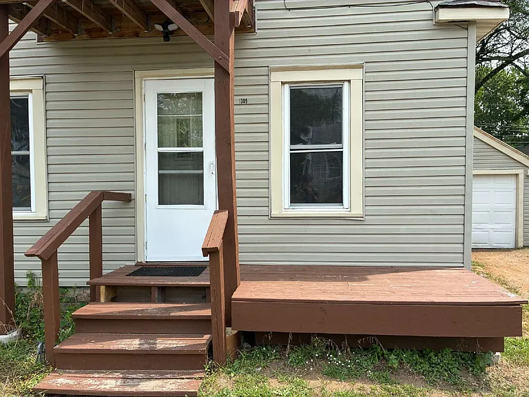1309 Snelling St — Photo 4