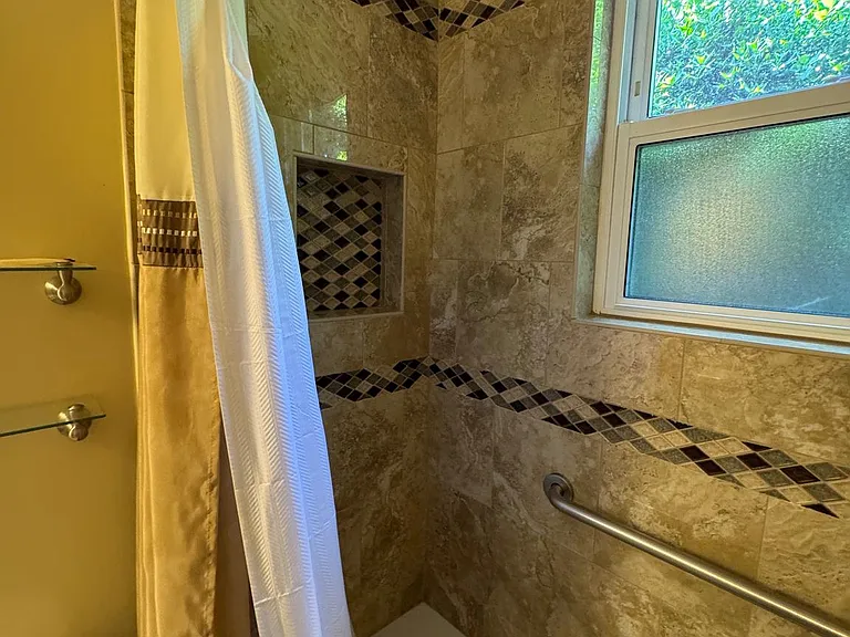 2906 Breezy Ter — Photo 59