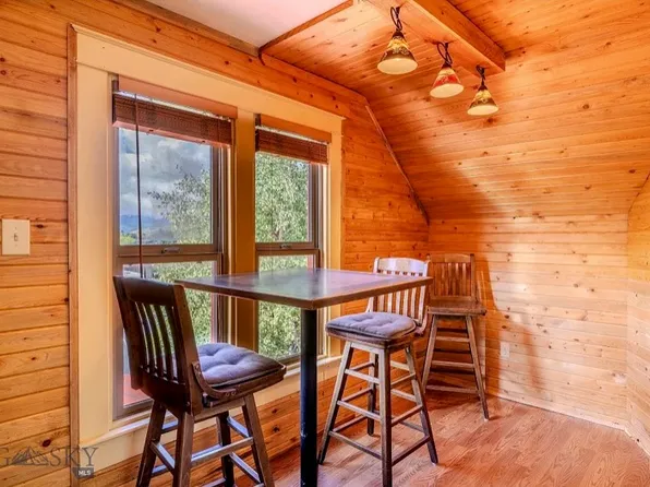 502 Table Mountain Dr, Gallatin Gateway, MT 59730