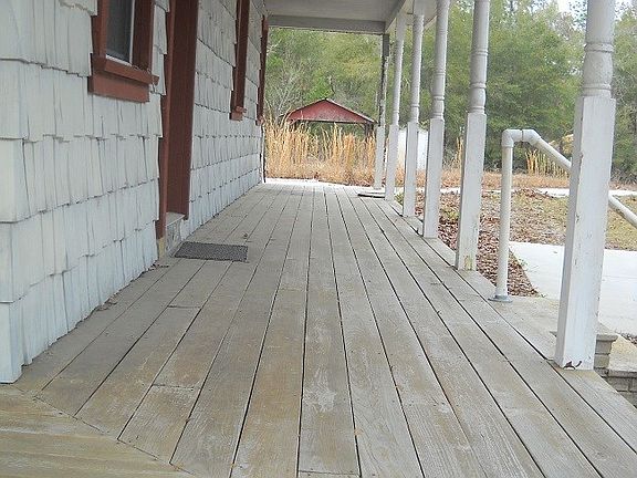 3rd image of 779 NE 808th St