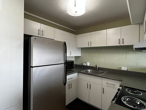 2nd image of 2716 Kolo Pl APT 201