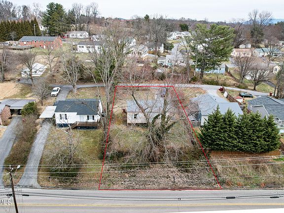 3rd image of 1230 Indian Ridge Rd