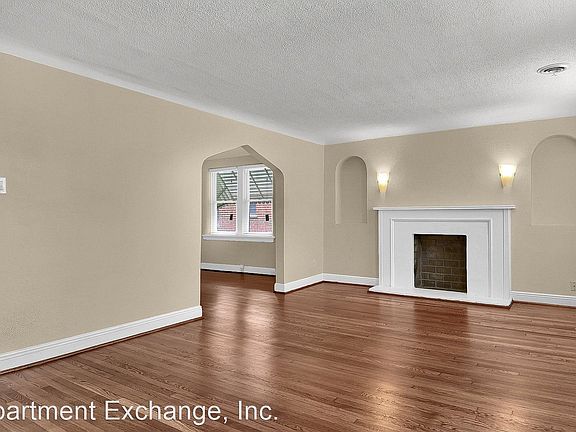5th image of 7046 Dartmouth Ave #A