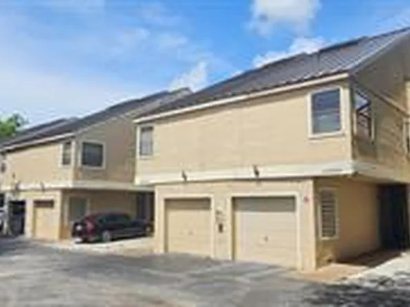 11688 NW 20th Dr, Pompano Beach, FL 33071