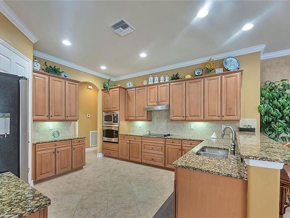 5th image of 21093 Torre Del Lago ST