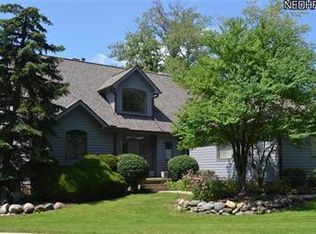 434 Eagles Point, Chagrin Falls, OH 44023
