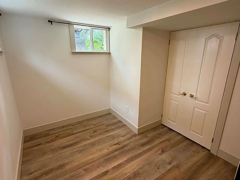 24 Lora St — Photo 4
