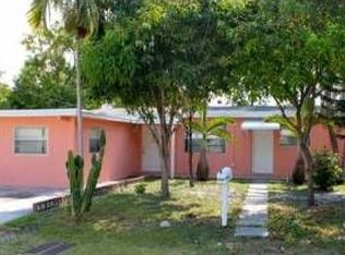 1001 SW 7th Ter, Hallandale, FL 33009