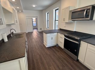 1331 W Huron St APT 1, Chicago, IL 60642