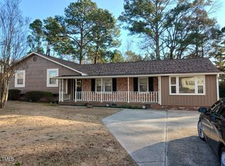6107 Sabine Dr, Fayetteville, NC 28303
