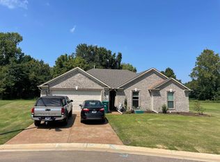 60 Jackson Creek Dr, Jackson, TN 38305