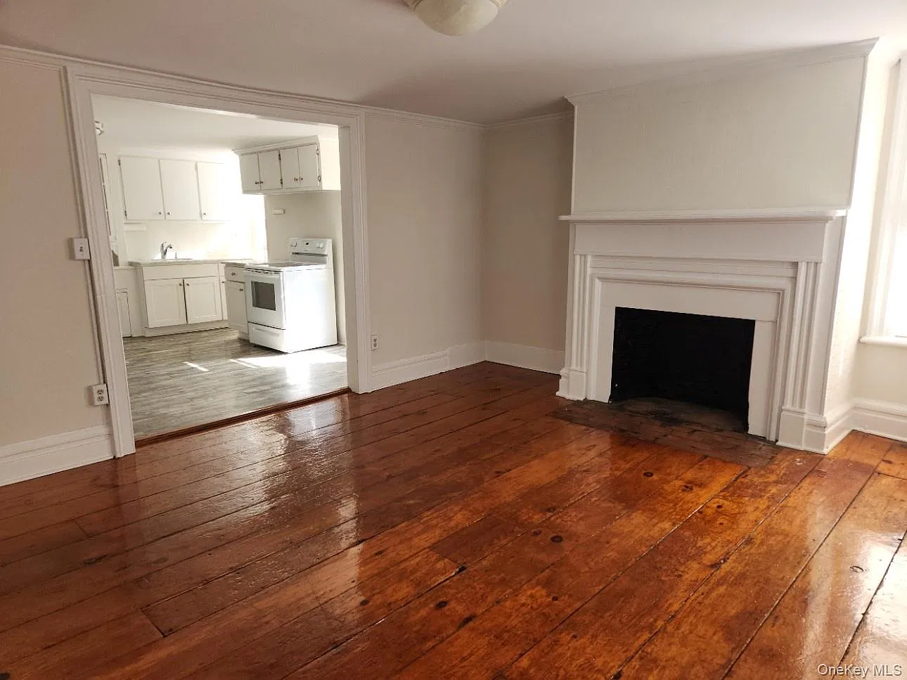 1 bed, 1.0 bath, 750 sqft, $1,800 — Photo 2