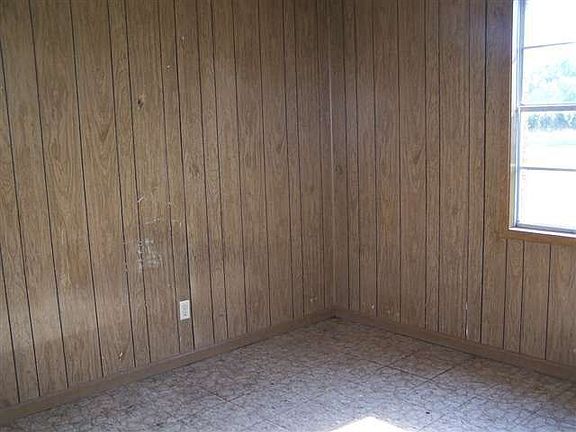 5th image of 2706 W 3rd Ave