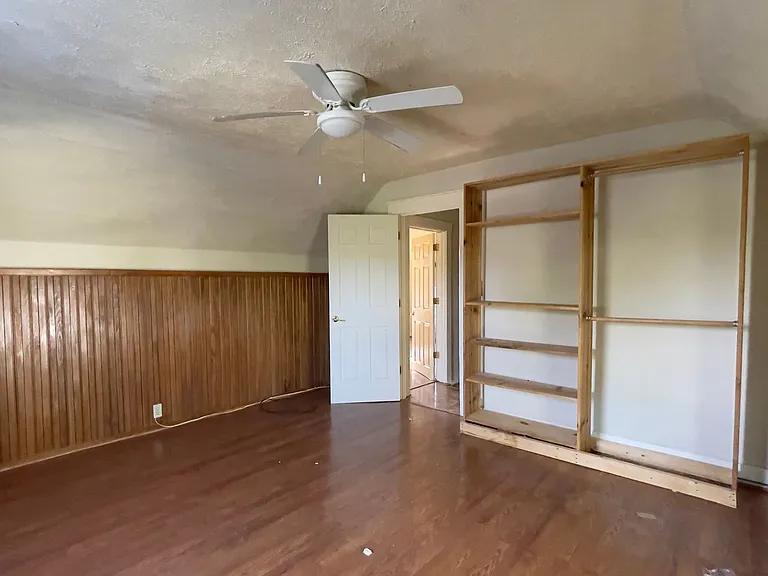 101 High School Ave — Photo 14