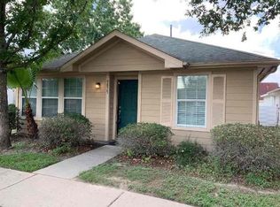 9875 Farrell Dr, Houston, TX 77070