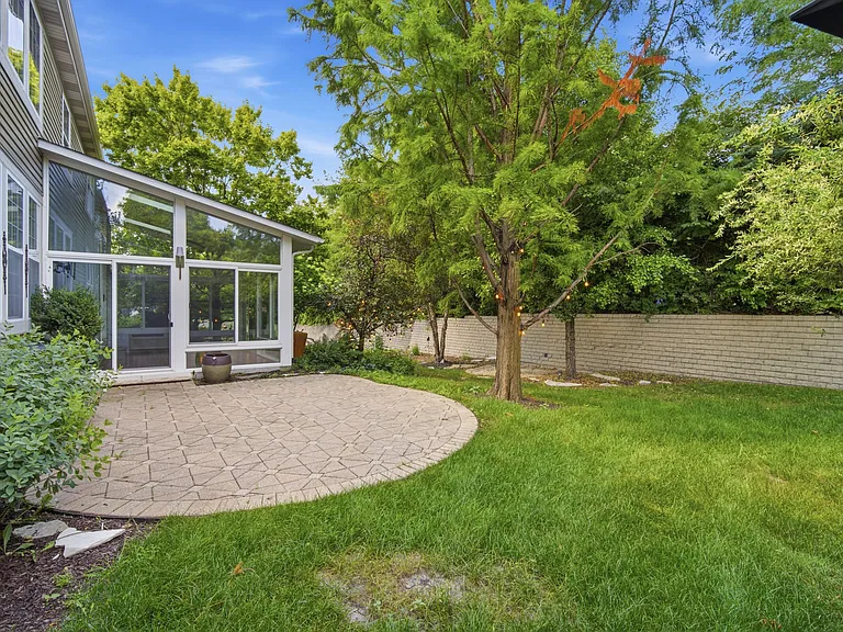 5280 Burnham St — Photo 41