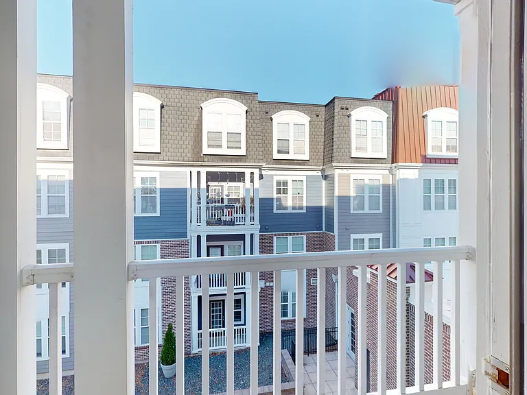 The Quarters at Towson Town Center — Photo 154