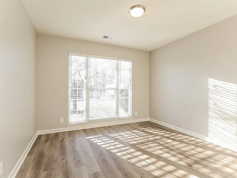 6769 Ascot Dr — Photo 14
