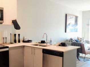 The Louvre Apartments, Edmonton, AB T6J 5V3