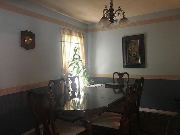 4th image of 13 Red Oak Ln