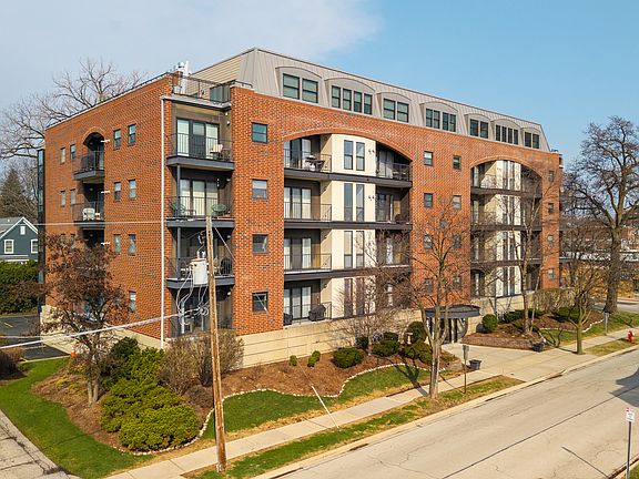 2nd image of 110 S Evergreen Ave APT 5CN