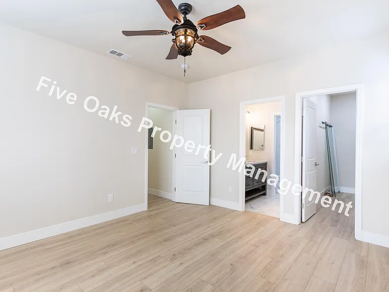 811 1/2 Natoma St — Photo 9