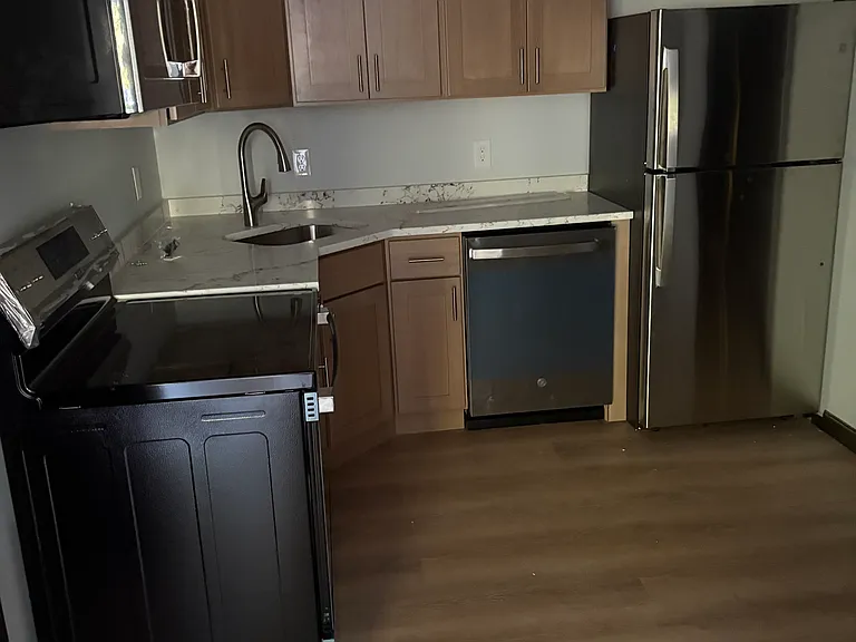 1 Kirlin Pl — Photo 2