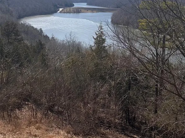 12554 Hill Rd, Sainte Genevieve, MO 63670