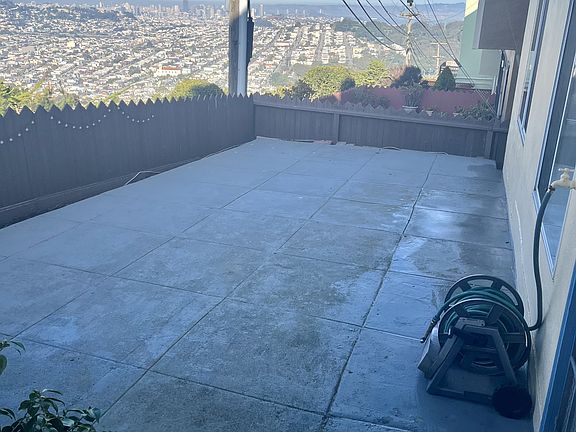 4th image of 390 Ardendale Dr