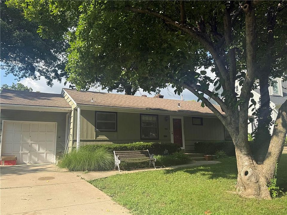 1st image of 7155 Cherokee Dr