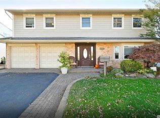 3068 Susan Rd, Bellmore, NY 11710